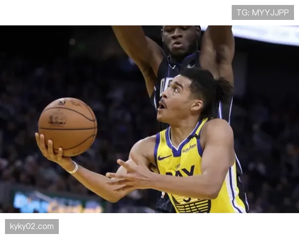 拿捏主任预测勇士与国王关键战谁能最终脱颖而出争夺胜利 拿捏主任预测勇士与国王关键战谁能最终脱颖而出争夺胜利