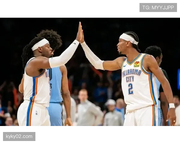 雷霆三分失准仍翻盘!防守与执行力碾压灰熊 雷霆三分失准仍翻盘!防守与执行力碾压灰熊