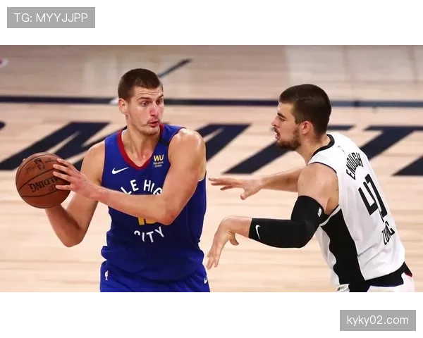 快船内外线难题并存,短期补救方案盘点 快船内外线难题并存,短期补救方案盘点