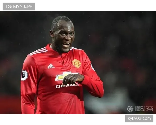 卢卡库力量训练结合速度冲刺,备战对抗型强队 卢卡库力量训练结合速度冲刺,备战对抗型强队