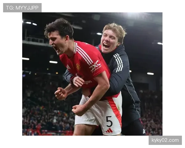 曼联青训射门训练强度提升——开启未来足球巨星的全新篇章 曼联青训射门训练强度提升——开启未来足球巨星的全新篇章