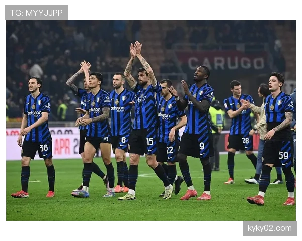 国际米兰精准低传从侧翼送至最危险区域